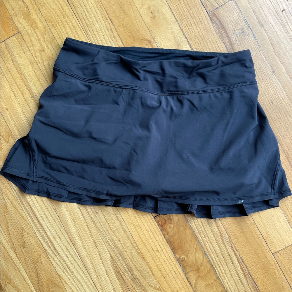 Lululemon black tennis skirt